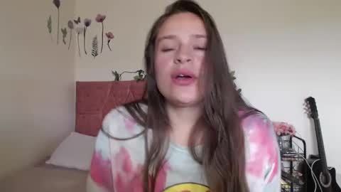 Snapshot of serenity_crystal chatting on February 1, 4:11 pm serenity_crystal online show from February 1, 4:11 pm