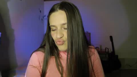 Snapshot of serenity_crystal chatting on October 9, 11:47 pm serenity_crystal online show from October 9, 11:47 pm