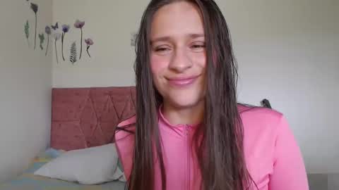 Snapshot of serenity_crystal chatting on November 1, 5:59 pm serenity_crystal online show from November 1, 5:59 pm