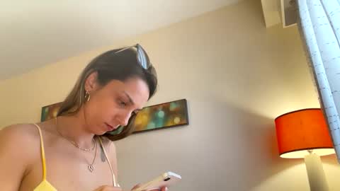 serenityroseee online show from May 25, 6:47 pm
