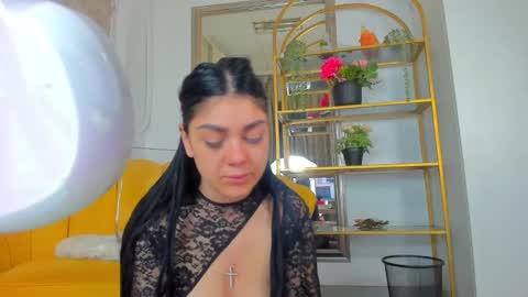 SerennaNoir online show from January 11, 5:34 am