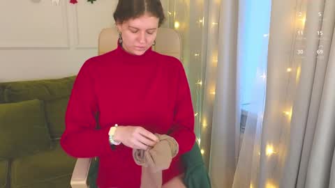 Hey Guys and Girls non-binary personalities  Im Sereta online show from December 23, 10:53 am