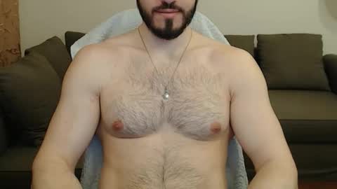 Snapshot of sergiotitan3271 chatting on December 15, 12:48 am Serg Superior online show from December 15, 12:48 am