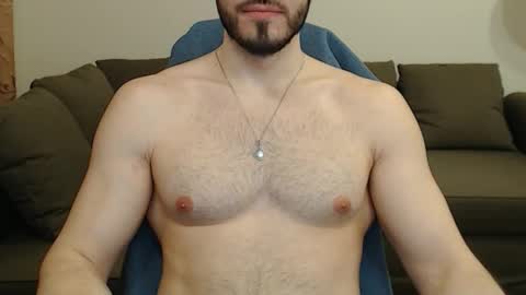 Snapshot of sergiotitan3271 chatting on January 10, 12:34 am Serg Superior online show from January 10, 12:34 am