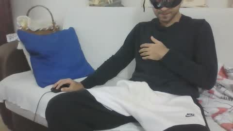 Snapshot of sero98313230 chatting on October 14, 12:50 pm sero98313230 online show from October 14, 12:50 pm