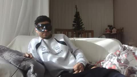 Snapshot of sero98313230 chatting on February 20, 1:22 pm sero98313230 online show from February 20, 1:22 pm