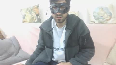 Snapshot of sero98313230 chatting on March 4, 6:19 am sero98313230 online show from March 4, 6:19 am