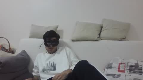 Snapshot of sero98313230 chatting on March 25, 7:14 am sero98313230 online show from March 25, 7:14 am