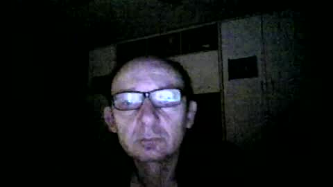 Snapshot of serrano49 chatting on December 3, 6:49 pm serrano49 online show from December 3, 6:49 pm
