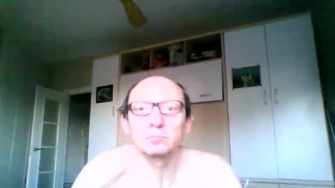 Snapshot of serrano49 chatting on December 21, 4:36 pm serrano49 online show from December 21, 4:36 pm
