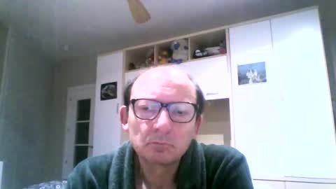Snapshot of serrano49 chatting on December 23, 6:16 pm serrano49 online show from December 23, 6:16 pm