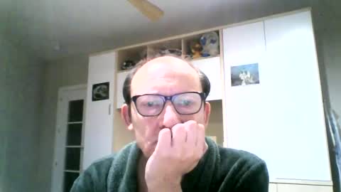 Snapshot of serrano49 chatting on March 10, 3:23 am serrano49 online show from March 10, 3:23 am