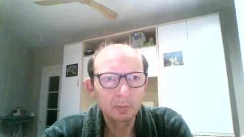 Snapshot of serrano49 chatting on September 15, 12:32 am serrano49 online show from September 15, 12:32 am