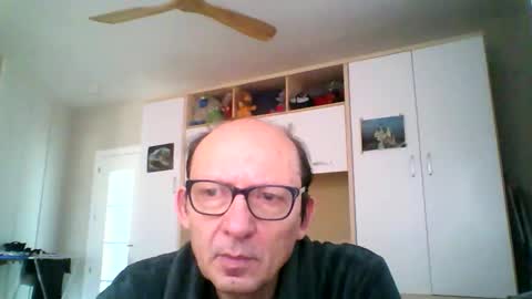 Snapshot of serrano49 chatting on March 12, 8:09 am serrano49 online show from March 12, 8:09 am