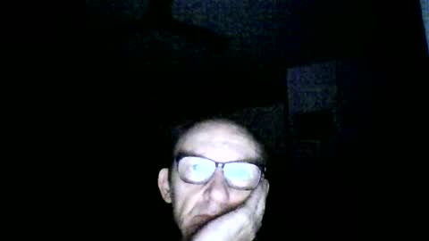 Snapshot of serrano49 chatting on April 6, 4:46 am serrano49 online show from April 6, 4:46 am