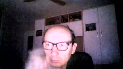 Snapshot of serrano49 chatting on April 8, 3:17 am serrano49 online show from April 8, 3:17 am