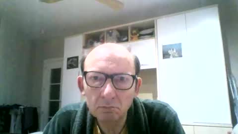Snapshot of serrano49 chatting on May 1, 3:00 am serrano49 online show from May 1, 3:00 am