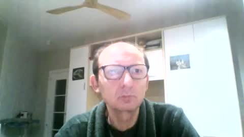 Snapshot of serrano49 chatting on May 11, 1:00 am serrano49 online show from May 11, 1:00 am