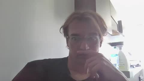 Snapshot of servandomier chatting on February 10, 3:38 pm mier online show from February 10, 3:38 pm