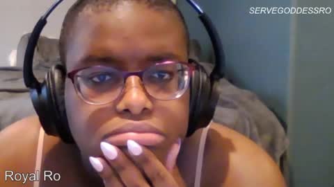 servegoddessro online show from June 26, 6:12 pm