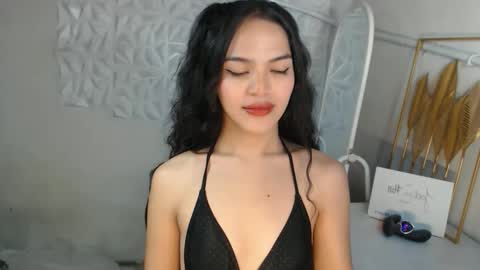 Bella online show from April 24, 6:54 pm
