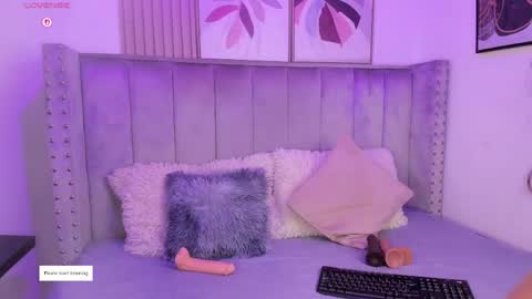 Danna  online show from May 3, 2:39 am