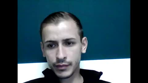 Snapshot of sesinha69 chatting on May 19, 12:44 pm Sesinha online show from May 19, 12:44 pm