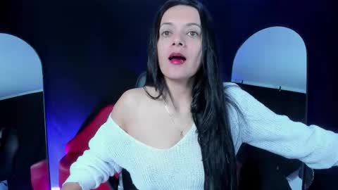 LUCERO online show from December 18, 3:01 am