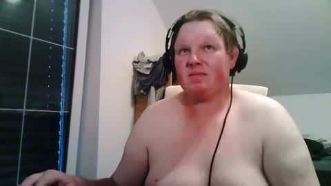 Snapshot of setcuna chatting on July 8, 6:45 pm setcuna online show from July 8, 6:45 pm