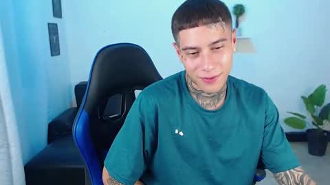 Thomas online show from January 14, 10:03 pm