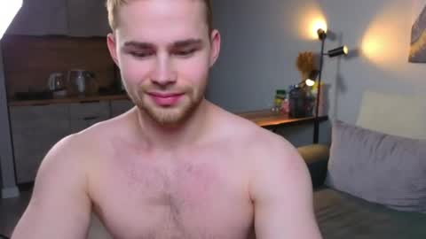 Snapshot of sevans14 chatting on May 11, 11:35 pm SevanS14 online show from May 11, 11:35 pm