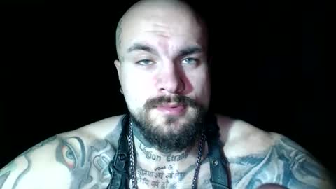 Snapshot of sevendragons1 chatting on April 6, 10:22 pm SevenDragons online show from April 6, 10:22 pm