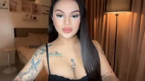 tan online show from June 14, 9:06 pm
