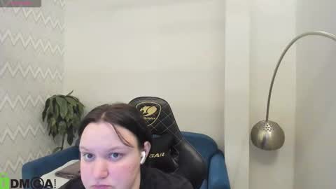 Snapshot of sex_puma chatting on October 27, 1:31 am sex_puma online show from October 27, 1:31 am