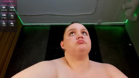 Snapshot of sex_puma chatting on January 5, 5:27 pm sex_puma online show from January 5, 5:27 pm