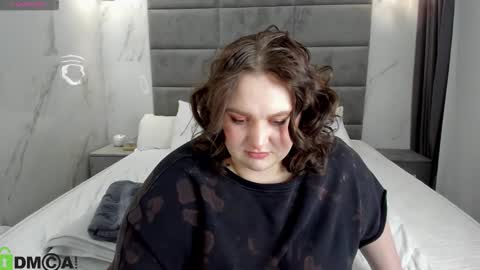 Snapshot of sex_puma chatting on February 4, 9:26 am sex_puma online show from February 4, 9:26 am