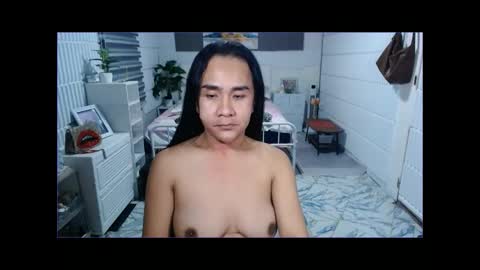 Snapshot of sexcum_trendingts_now chatting on November 15, 11:18 am MS Anna online show from November 15, 11:18 am