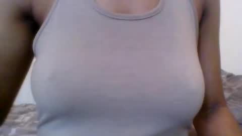 Snapshot of sexicaramel_ chatting on December 17, 6:20 pm sexicaramel_ online show from December 17, 6:20 pm
