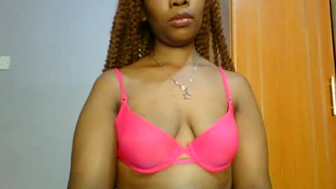 Maggie online show from January 26, 8:02 pm
