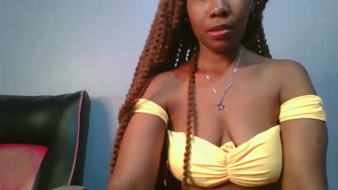 Maggie online show from February 6, 1:27 am