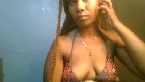 Maggie online show from February 12, 4:33 am