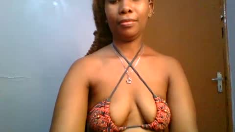 Maggie online show from February 12, 11:40 am