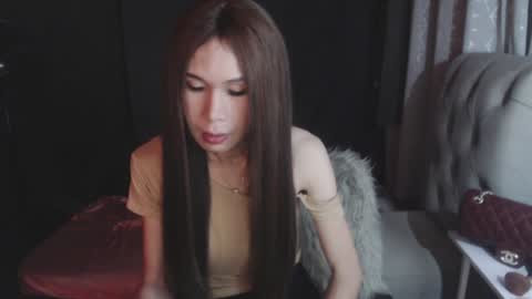 nicole online show from January 14, 8:31 am