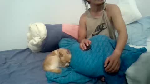 Snapshot of sexiiisenseiii chatting on February 3, 10:31 am dankdiggler online show from February 3, 10:31 am