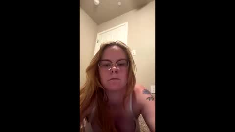 Milf27 online show from May 21, 3:35 am