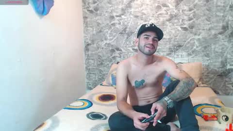 monserat y thony online show from October 3, 7:11 pm