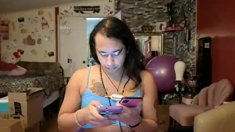 Snapshot of sexiwhiskey699 chatting on May 18, 7:09 pm sexiwhiskey699 online show from May 18, 7:09 pm
