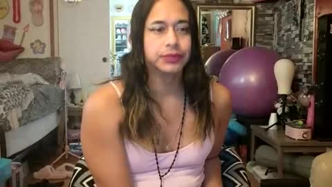 Snapshot of sexiwhiskey699 chatting on June 3, 9:42 pm sexiwhiskey699 online show from June 3, 9:42 pm