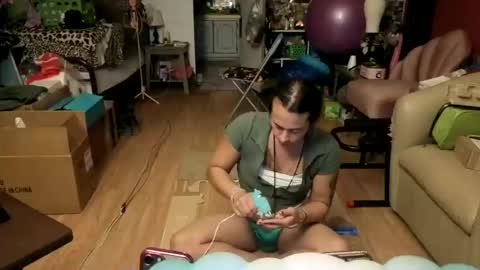 Snapshot of sexiwhiskey699 chatting on June 8, 4:13 am sexiwhiskey699 online show from June 8, 4:13 am