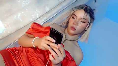 Snapshot of sexlovergirl_soffy chatting on February 6, 5:40 pm call me sofia online show from February 6, 5:40 pm